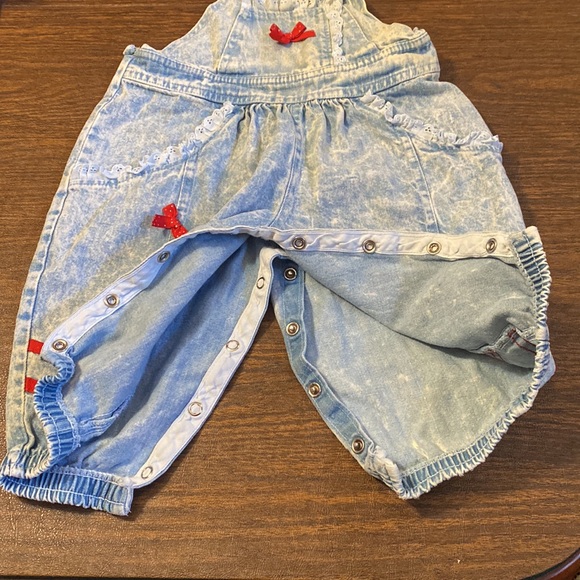 Vintage Buster Brown Denim Jeans Overalls, 12 months, Cute Red Bows - Picture 3 of 5